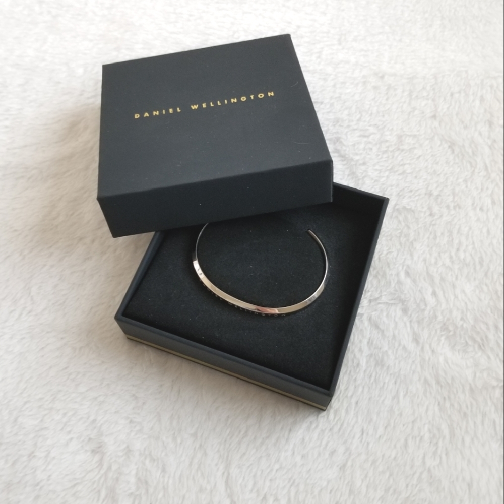 Daniel Wellington Silver Classic Cuff, Small